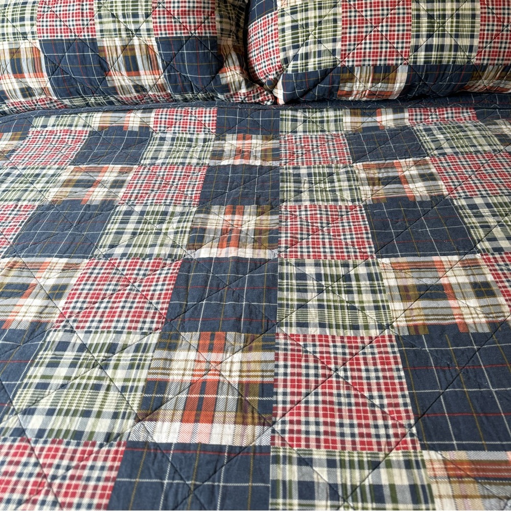 Eddie Bauer king size metro plaid quilt with two king shams.